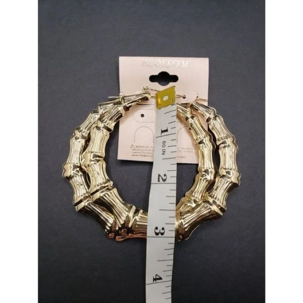 Large Gold bamboo hoop Earrings - Picture 2 of 4